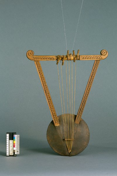 Lyre, Lyre | Europeana